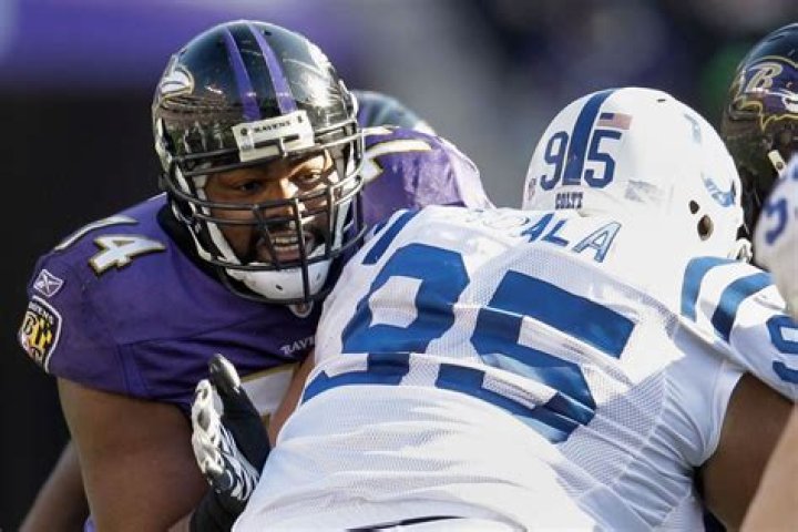 Does Michael Oher still talk to the Tuohys? Is he close to them?