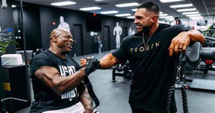 How Bodybuilder Derek Lunsford Trains His Chest For 212 Division