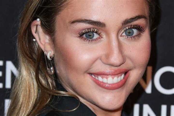 Miley Cyrus's Net Worth (Updated 2022)