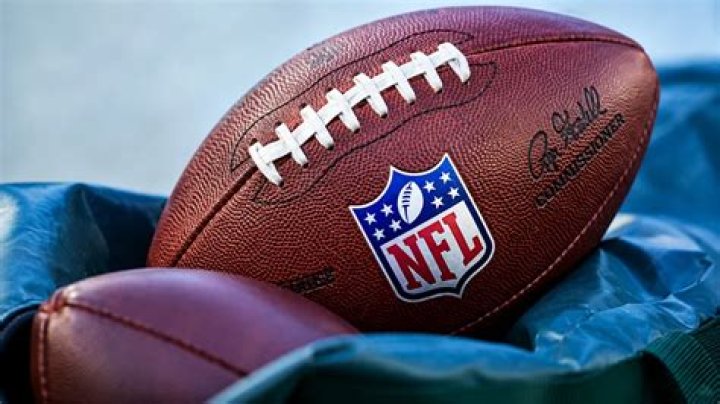 NFL's DJ Moore and Wife Share Maternity Shoot Ahead of Baby No. 2