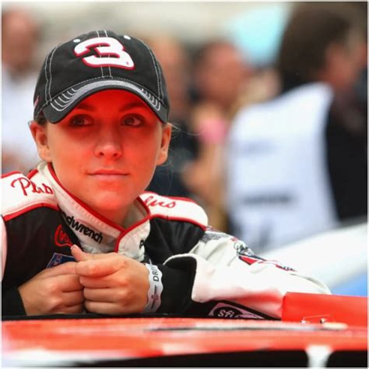 Taylor Nicole Earnhardt Net Worth 2024 Wiki, Married, Family, Wedding