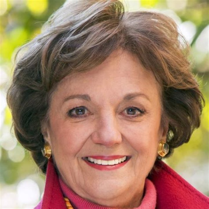 Who Is Sally Bedell Smith? Her Net Worth, Life & Career