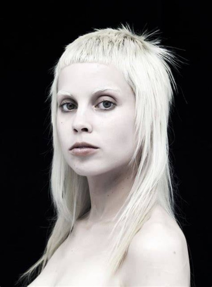 Yolandi Visser and she and Ninja's daughter, Sixteen Jones. Йоланди